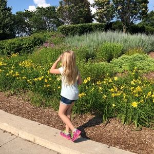 Meet your Posher, Laura